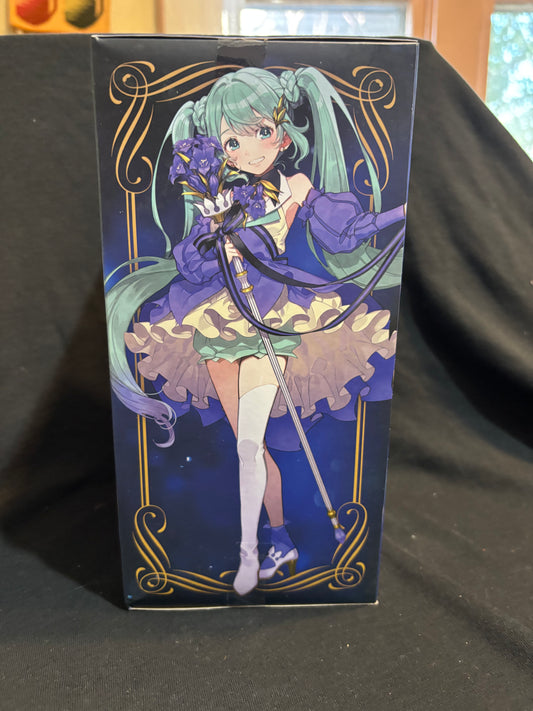 Hatsune Miku AMP+ Figure