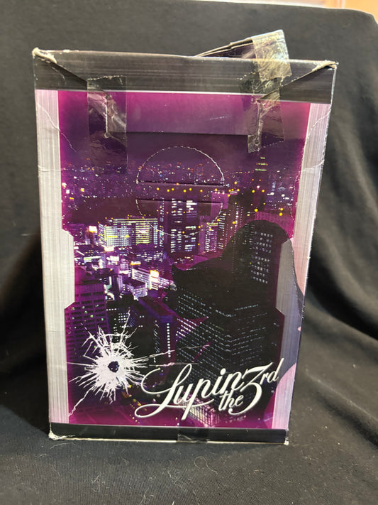 Lupin The Third: Sensor-Activated Automatic Door & Figure - Fujiko Mine