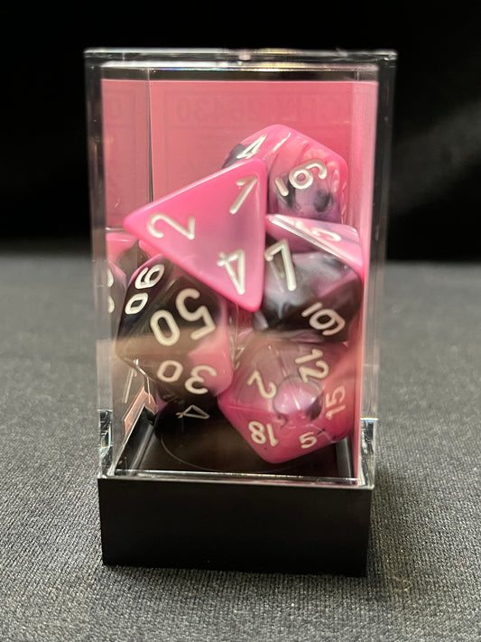 Chessex Gemini Black-Pink/White Dice