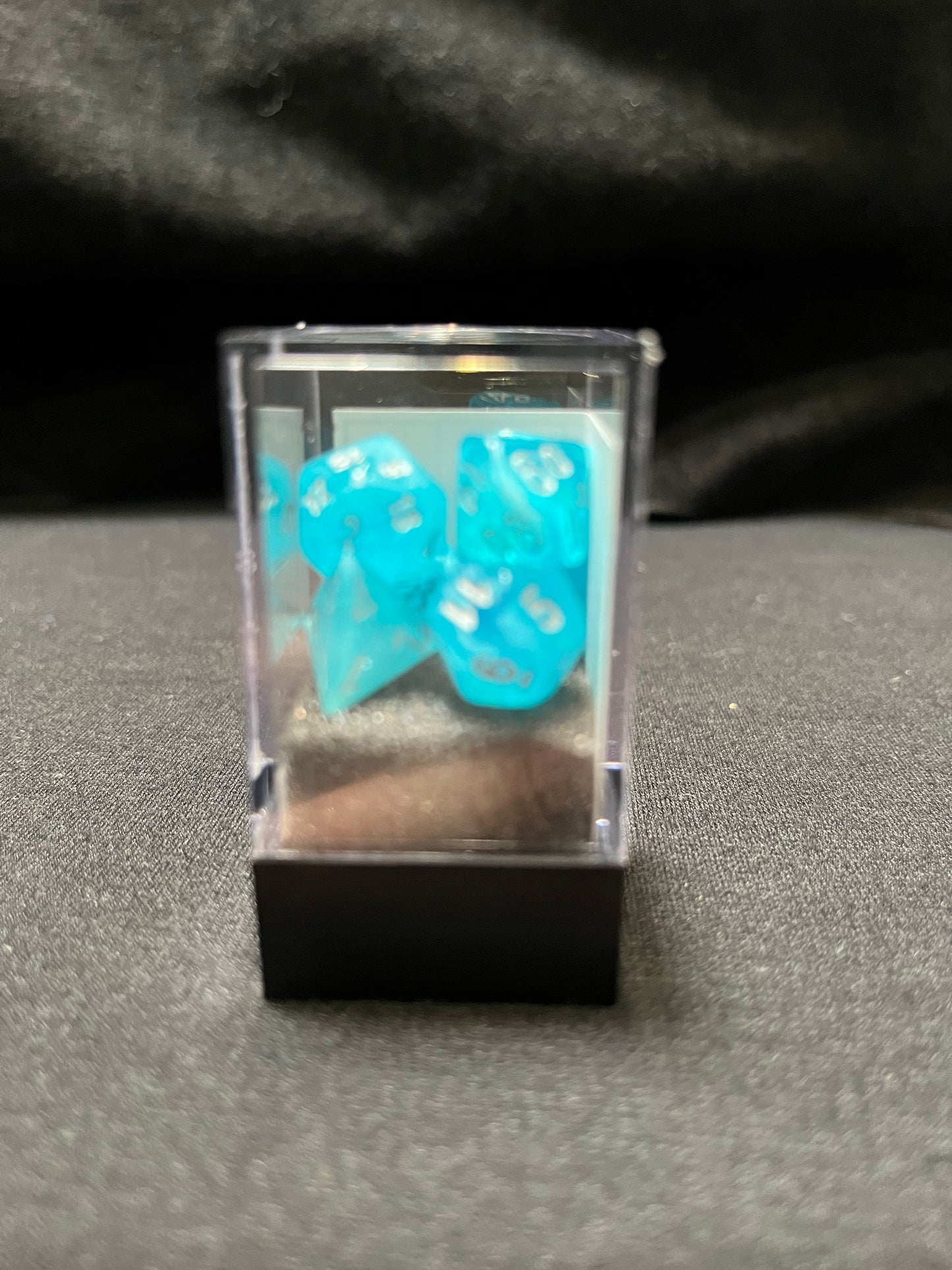 Chessex Mini Luminary Sky/Silver Dice
