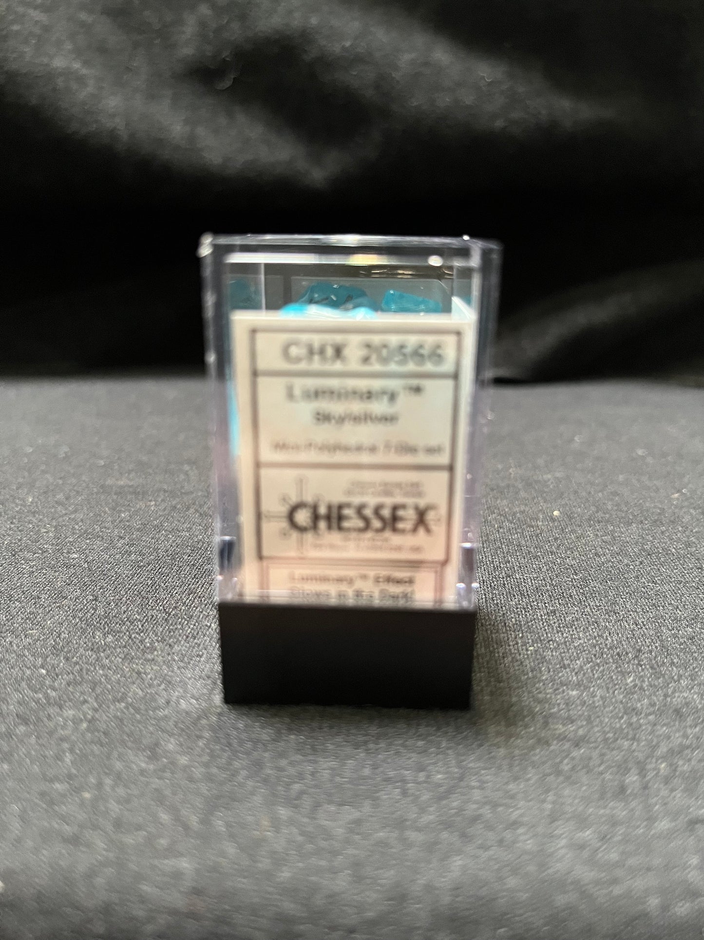 Chessex Mini Luminary Sky/Silver Dice