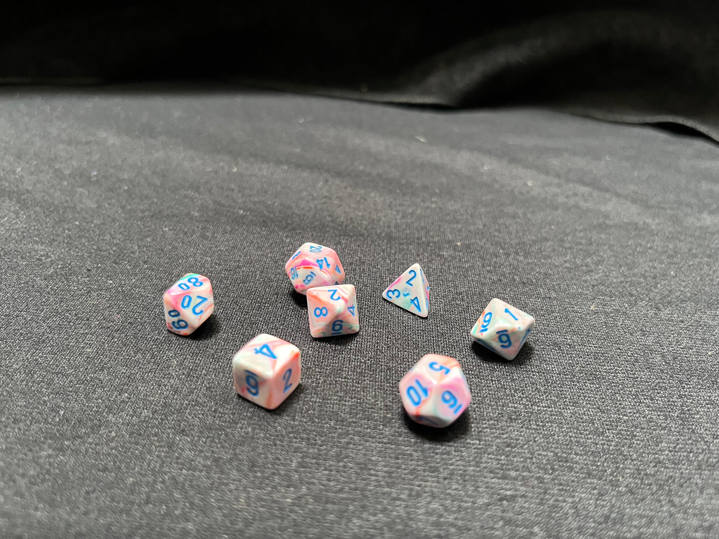 Chessex Mini Festival Pop Art/Blue Dice