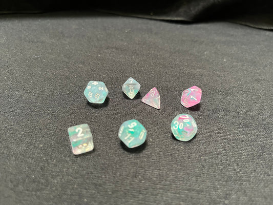 Chessex Mini Nebula Wisteria/White Dice