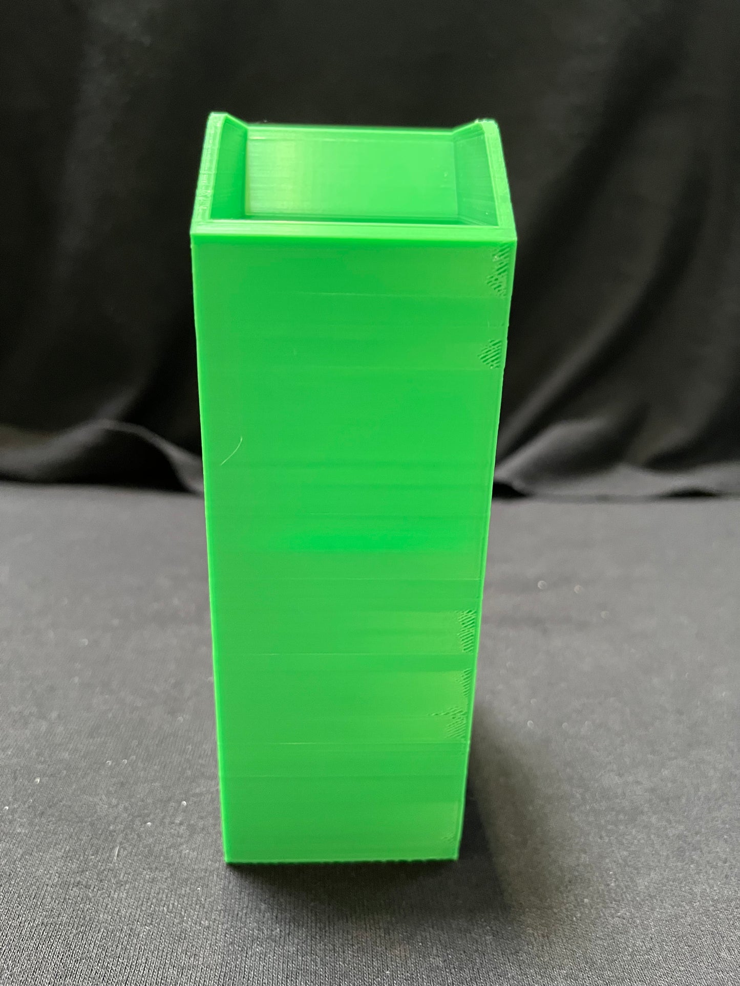 SnarkFish 3D-Printed Arcade Cabinet Dice Roller (Green)