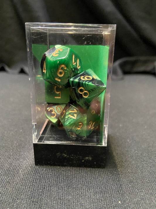 Chessex Gemini Black-Green/Gold Dice Kit